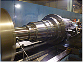 [NC lathe processing 14m of large machine parts]