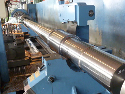 14-meter high precision large shafts processing