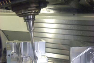 Simultaneous 5-axis machining for high precision and quick delivery