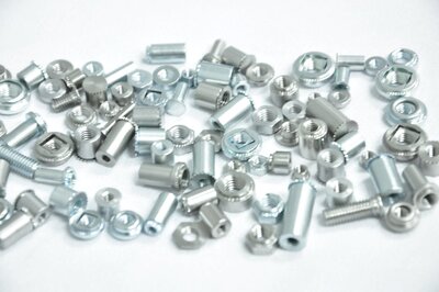 CLINCHING FASTENER FOR SHEET METAL