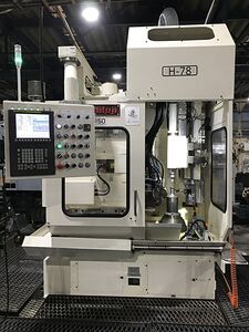 Gear hobbing machine for high-precision gear cutting